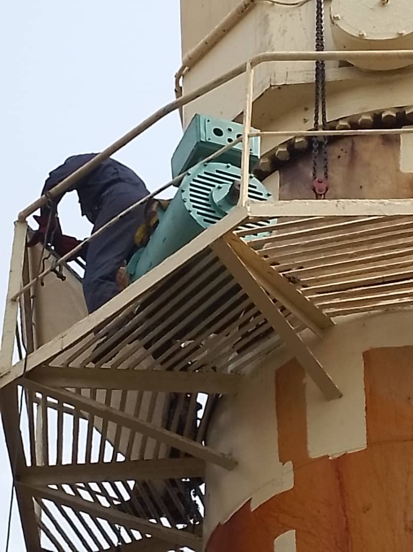 Crane Repair